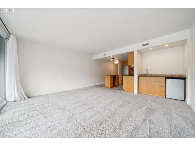 668 McVey Ave 75, Lake Oswego, OR 97034