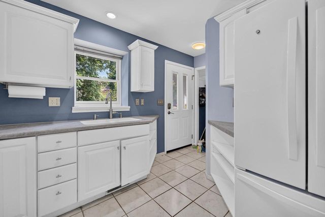 831 S Mills Street, Madison, WI 53715