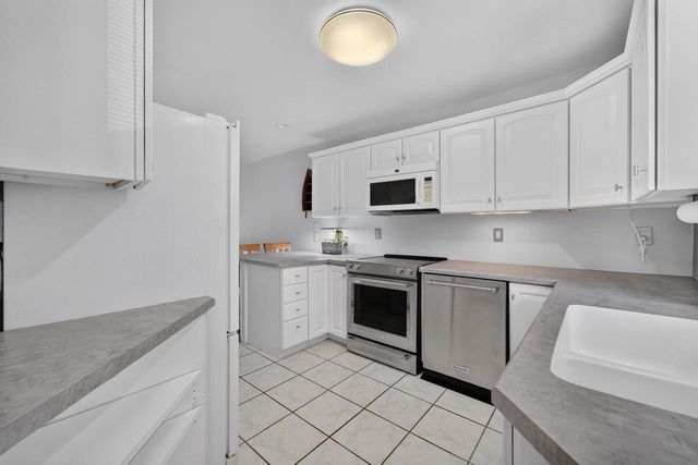 831 S Mills Street, Madison, WI 53715