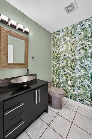 831 S Mills Street, Madison, WI 53715
