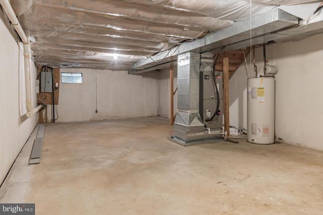 46 STONEHURST CT, Chesterbrook, PA 19087