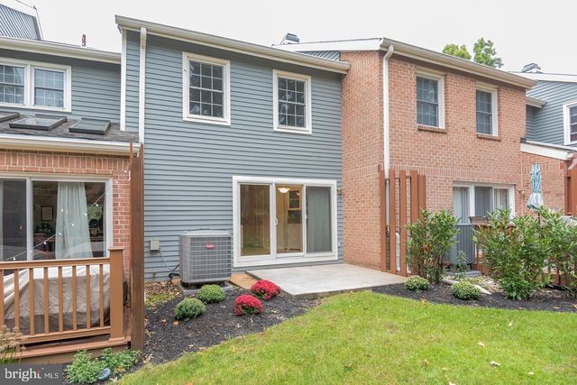 46 STONEHURST CT, Chesterbrook, PA 19087