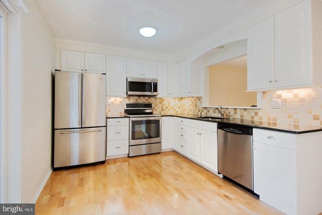 46 STONEHURST CT, Chesterbrook, PA 19087