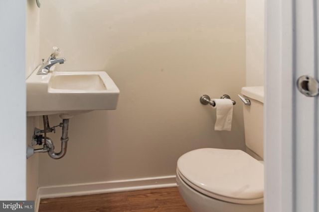 46 STONEHURST CT, Chesterbrook, PA 19087