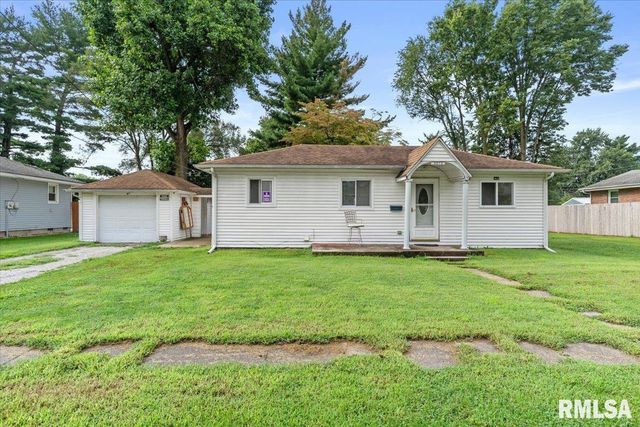 3012 E Enos Avenue, Springfield, IL 62702
