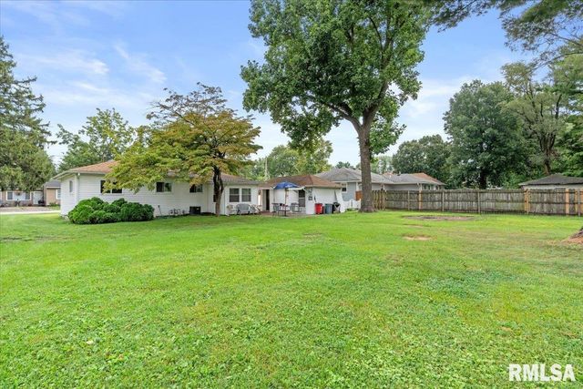 3012 E Enos Avenue, Springfield, IL 62702