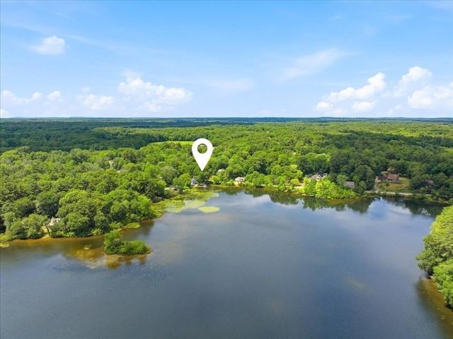 243 Maquan St, Hanson, MA 02341