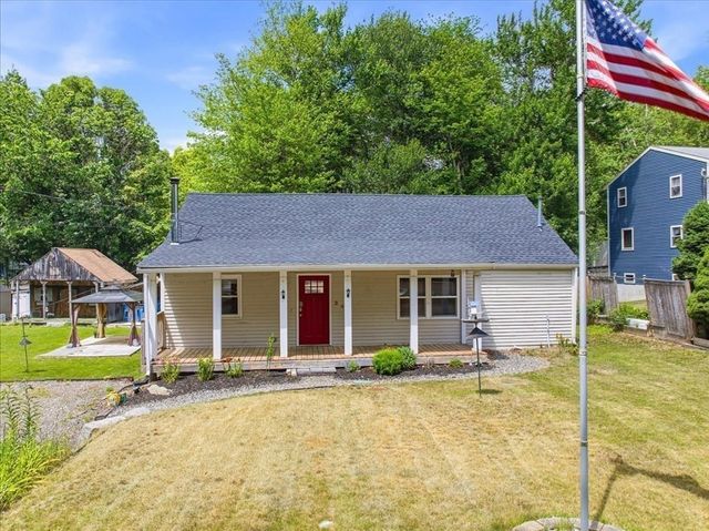 243 Maquan St, Hanson, MA 02341
