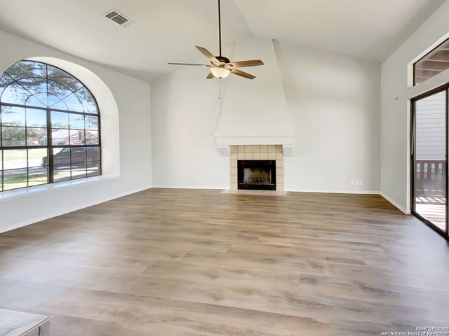 10206 Canton, San Antonio, TX 78245