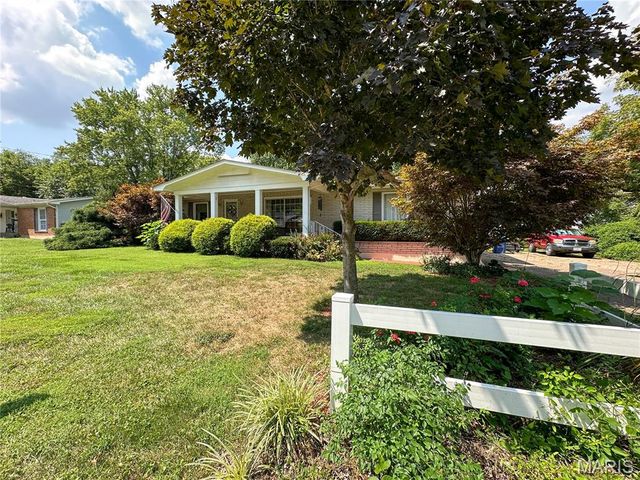 1403 S Henderson Street, Salem, MO 65560