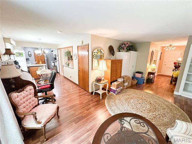 1403 S Henderson Street, Salem, MO 65560