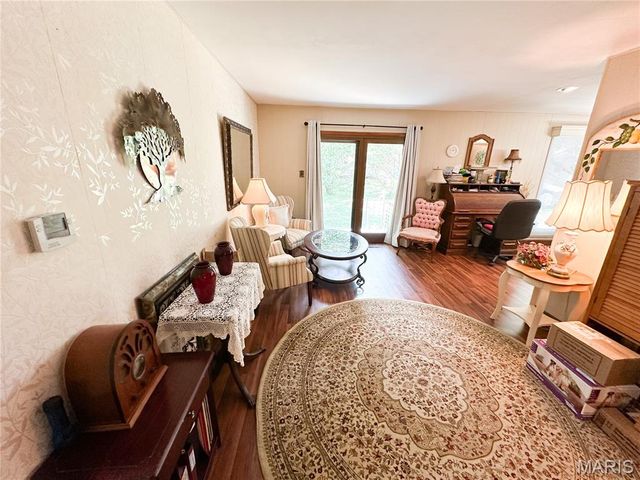 1403 S Henderson Street, Salem, MO 65560