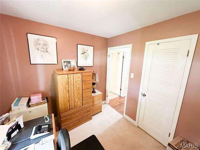 1403 S Henderson Street, Salem, MO 65560