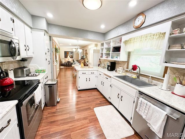 1403 S Henderson Street, Salem, MO 65560