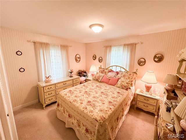 1403 S Henderson Street, Salem, MO 65560