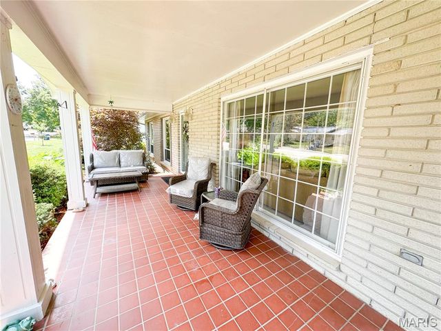 1403 S Henderson Street, Salem, MO 65560