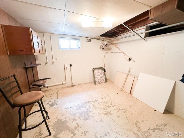 1403 S Henderson Street, Salem, MO 65560