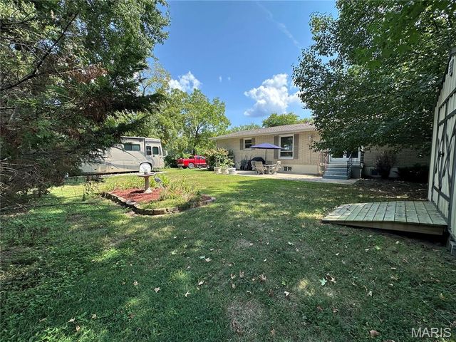 1403 S Henderson Street, Salem, MO 65560