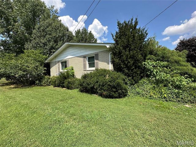 1403 S Henderson Street, Salem, MO 65560