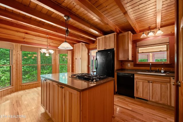 95 Alisha Lane, Crossville, TN 38571