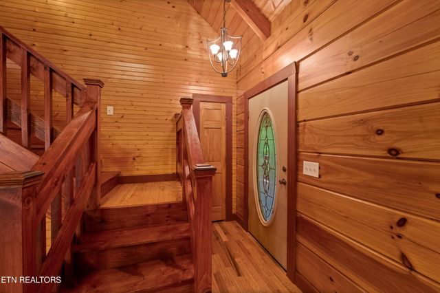 95 Alisha Lane, Crossville, TN 38571