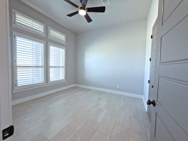 5516 E County Rd 93, Midland, TX 79706