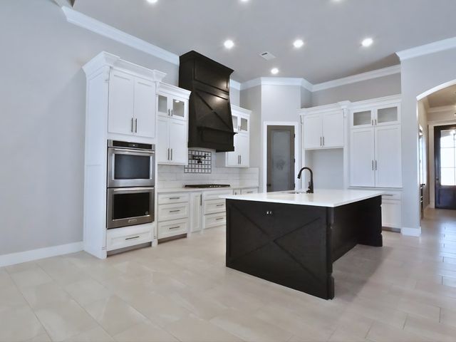 5516 E County Rd 93, Midland, TX 79706