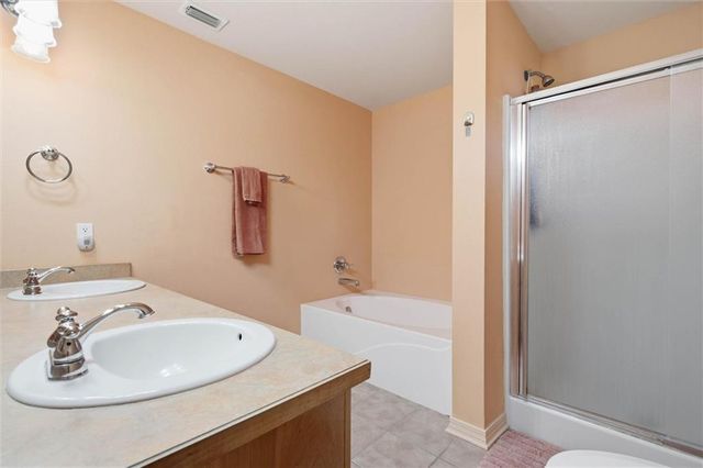 8992 Celeste Oaks Court N, Saraland, AL 36571