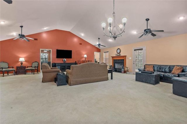 8992 Celeste Oaks Court N, Saraland, AL 36571