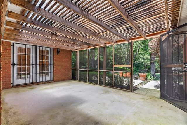8992 Celeste Oaks Court N, Saraland, AL 36571