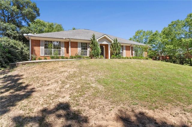 8992 Celeste Oaks Court N, Saraland, AL 36571