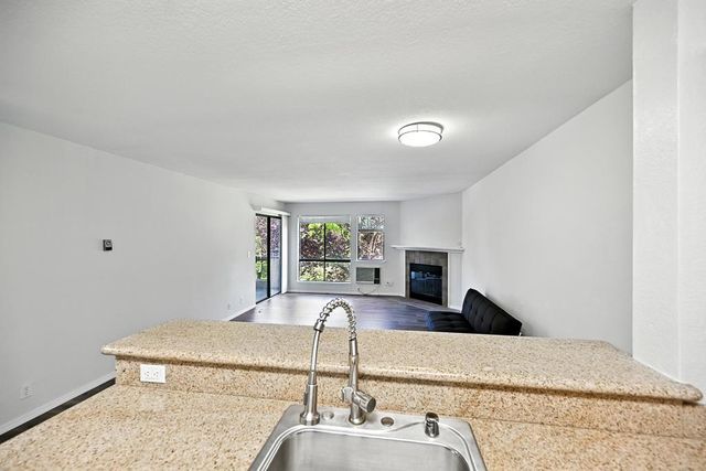 39149 Guardino Drive 256, Fremont, CA 94538