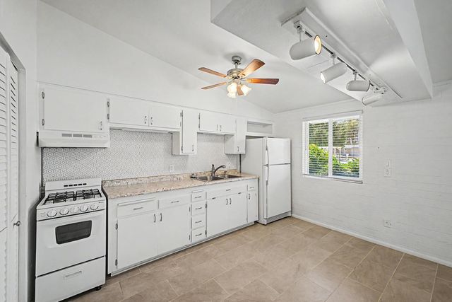 10606 W Oakmont Drive, Sun City, AZ 85351