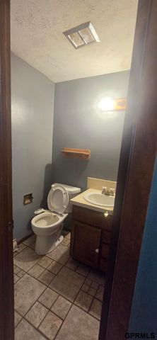 808 E 8th Street, Columbus, NE 68601