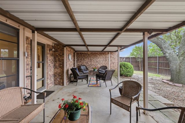 121 Hollie Circle, Sulphur Springs, TX 75482