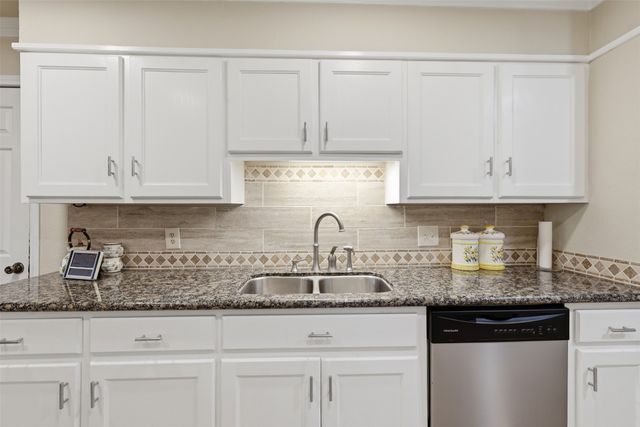 121 Hollie Circle, Sulphur Springs, TX 75482