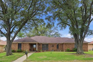 121 Hollie Circle, Sulphur Springs, TX 75482