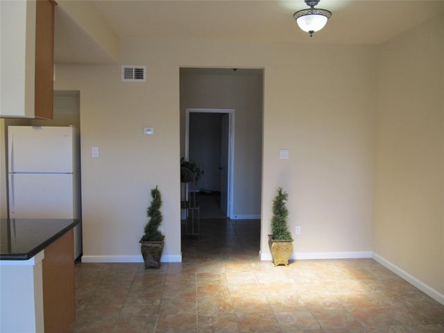 4747 Nasa Parkway 309, Seabrook, TX 77586