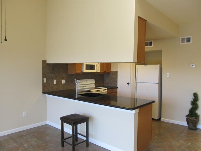 4747 Nasa Parkway 309, Seabrook, TX 77586