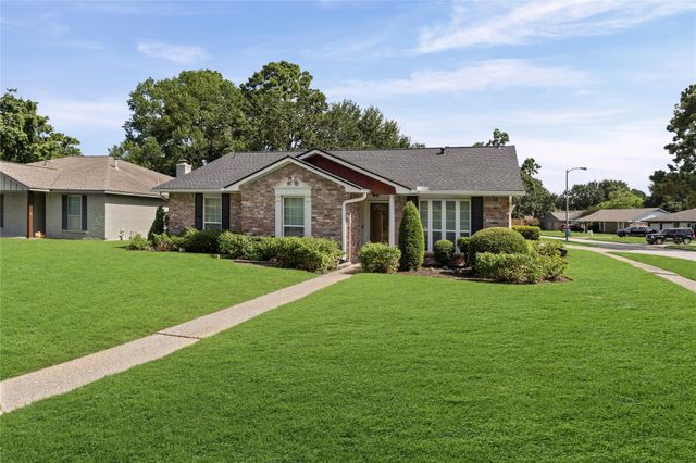 3202 Greenham Court, Spring, TX 77388