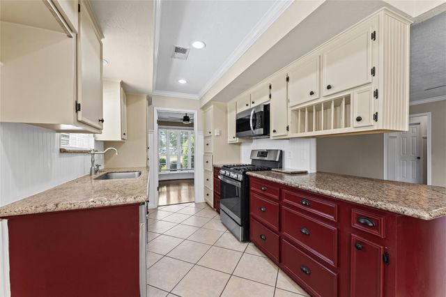 3202 Greenham Court, Spring, TX 77388
