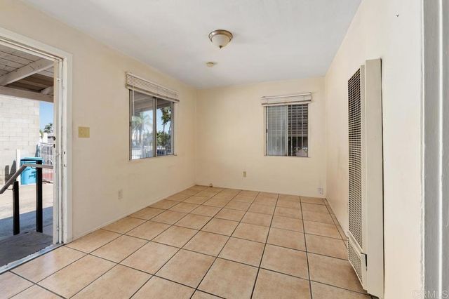 4728 , 4730 Myrtle Avenue, San Diego, CA 92105