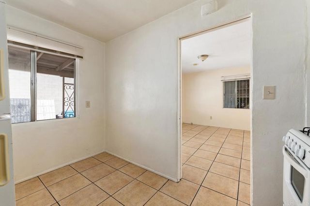 4728 , 4730 Myrtle Avenue, San Diego, CA 92105
