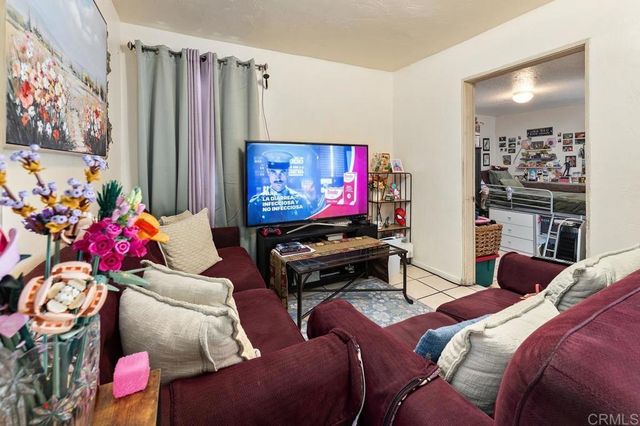 4728 , 4730 Myrtle Avenue, San Diego, CA 92105