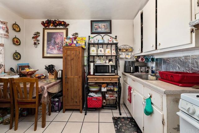 4728 , 4730 Myrtle Avenue, San Diego, CA 92105