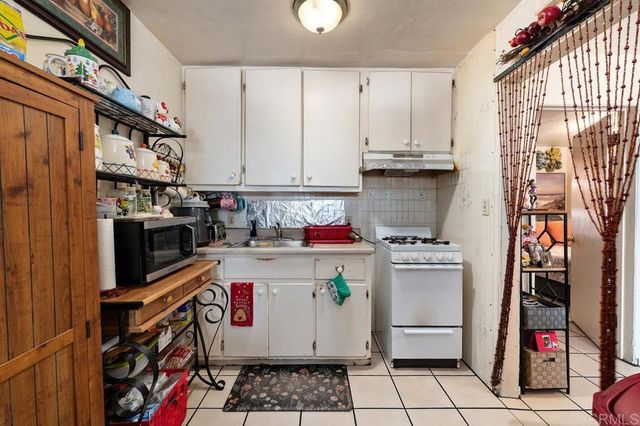 4728 , 4730 Myrtle Avenue, San Diego, CA 92105