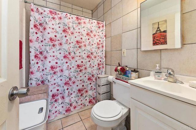 4728 , 4730 Myrtle Avenue, San Diego, CA 92105