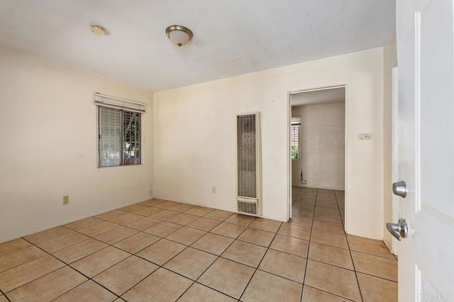 4728 , 4730 Myrtle Avenue, San Diego, CA 92105