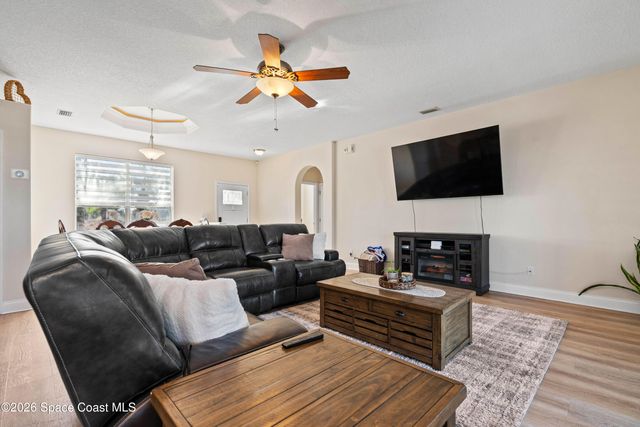 1401 Palau Street SE, Palm Bay, FL 32909