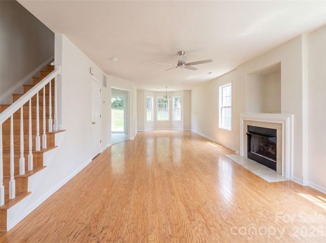 5714 Waverly Lynn Lane, Charlotte, NC 28269
